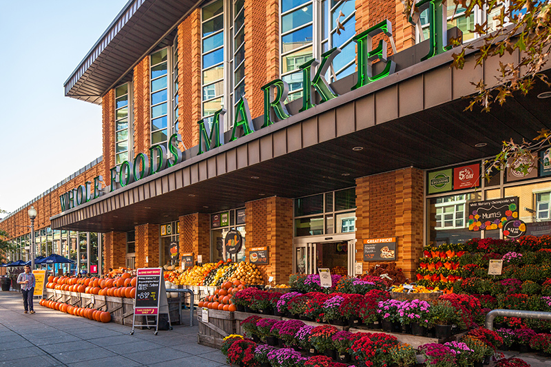 neighborhood grocery shopping: whole foods market